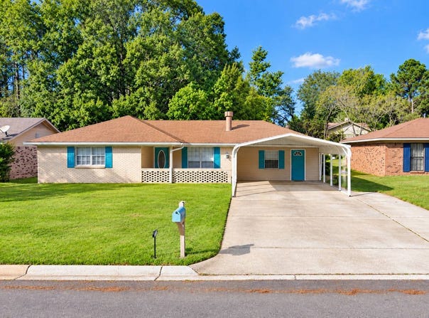 4972 Oak Creek Drive, Jackson, MS 39212