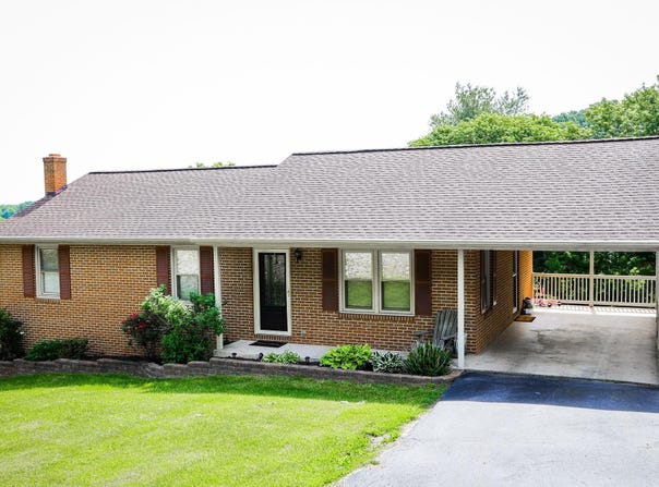 4316 LEE JACKSON HWY, GREENVILLE, VA 24440