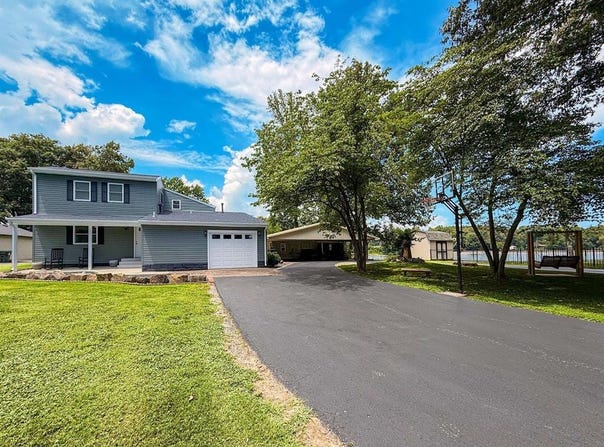 8801 Kingfisher Lake Rd, Maceo, KY 42355