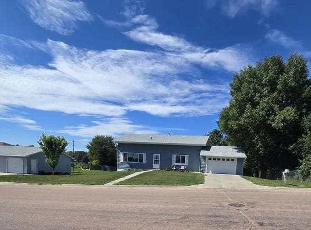 418 Logan Avenue, Gregory, SD 57533