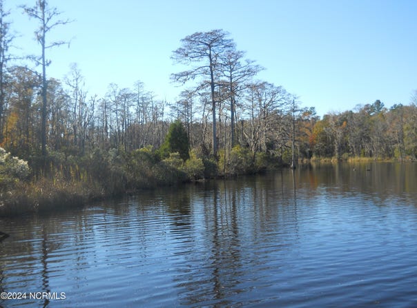 49 Deep Creek Road, Chocowinity, NC 27817