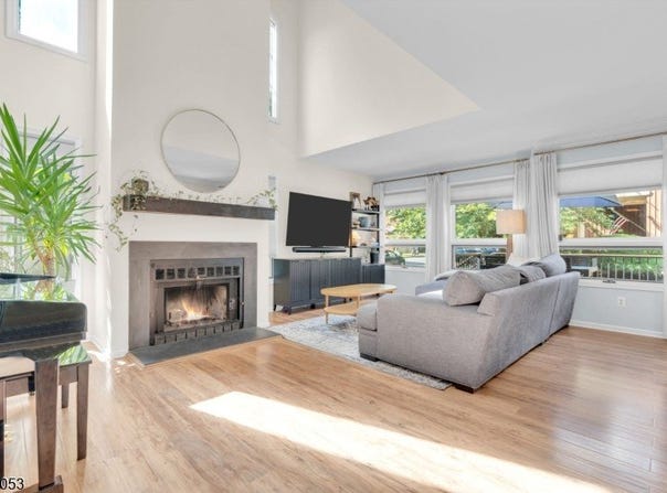 66 Bond St, Bridgewater Twp., NJ 08807-2455