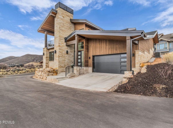 10740 N Hideout Trail, Hideout, UT 84036