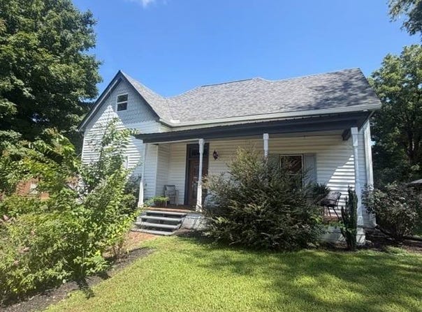 500 5th Ave E, Springfield, TN 37172