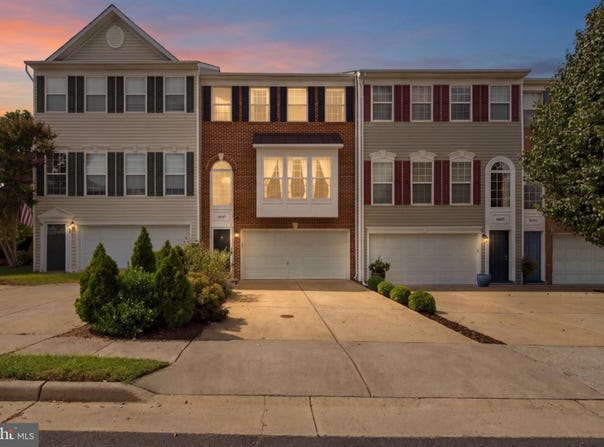 18497 SIERRA SPRINGS Square, LEESBURG, VA 20176