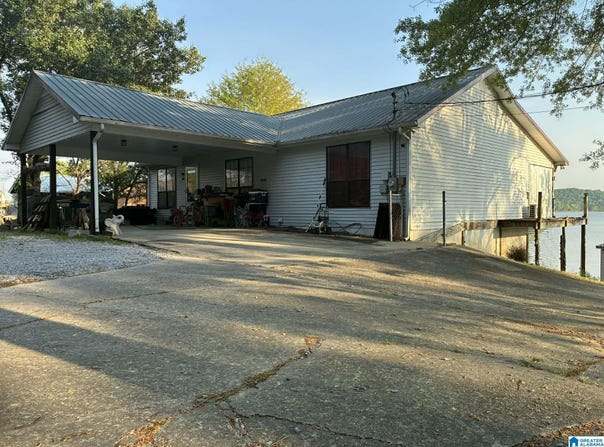 39 SANDHILL DRIVE, OHATCHEE, AL 36271