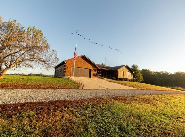 1066 County Road 1150 N, Henry, IL 61537