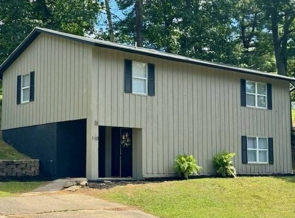 110 Craddock Drive, Spencer, WV 25276
