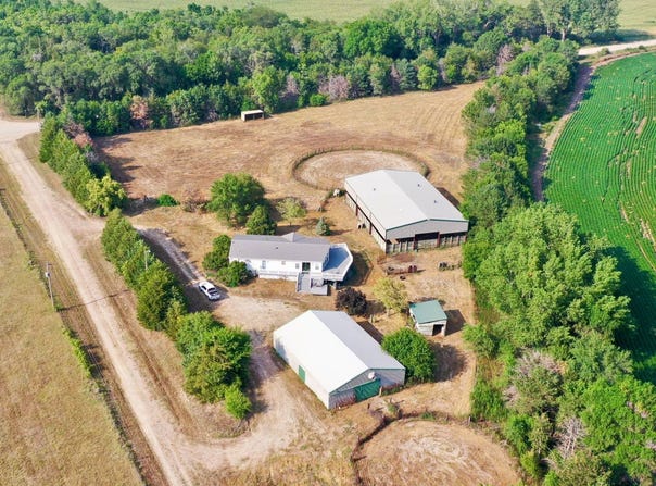 85698 522 Ave., Neligh, NE 68756