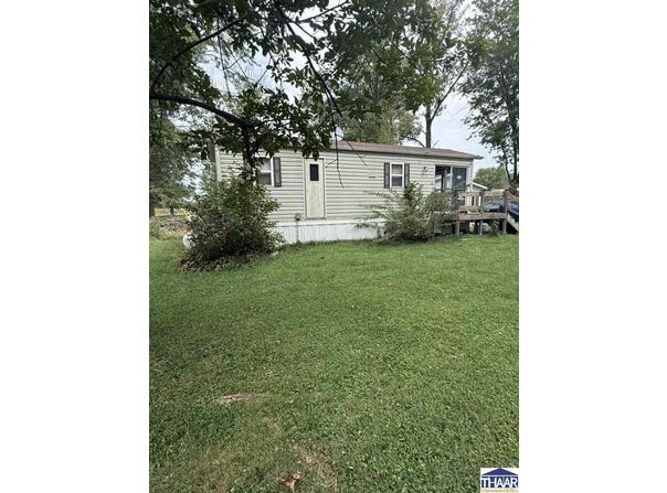 323 E Franklin Street, Farmersburg, IN 47850