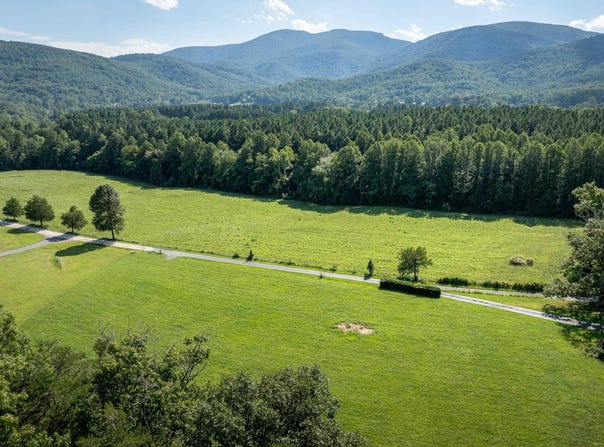 HATTIES LN, AFTON, VA 22920