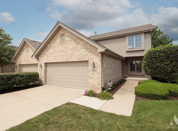 14567 Albany Avenue, Lemont, IL 60439