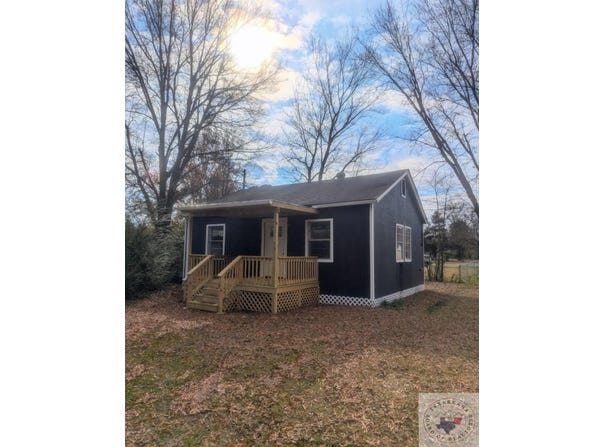 3 & 4 Wood Pl, Hooks, TX 75561