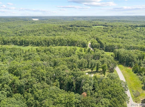 27001 Highway T, Stover, MO 65078