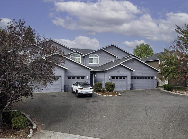 1531 Hondeleau Lane, Medford, OR 97504