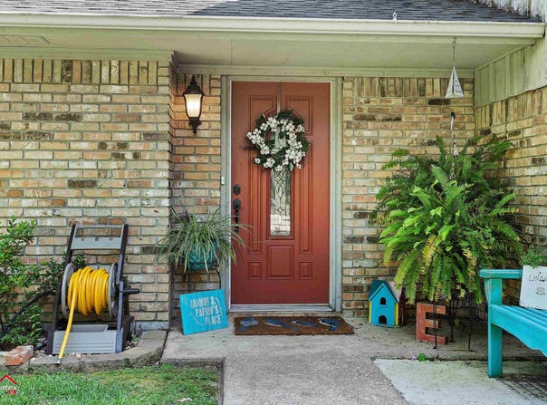 905 Moonbeam Ave., Center, TX 75935