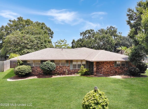 314 Saint Augustine Avenue, Long Beach, MS 39560