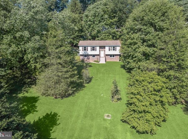 308 WATERVIEW CT, HAMPSTEAD, MD 21074
