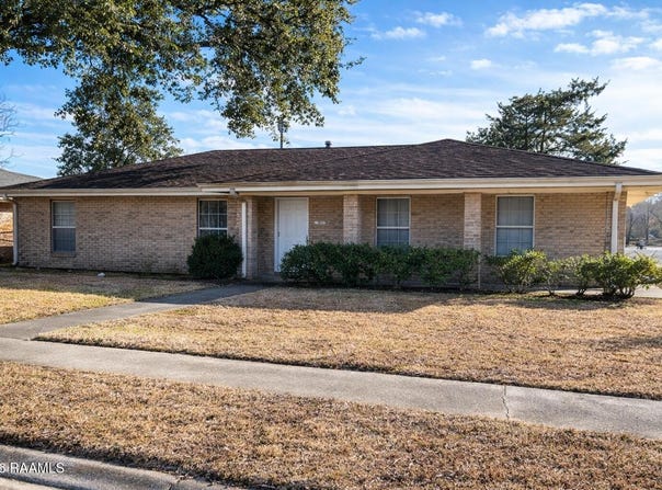 904 Anthony Avenue, Opelousas, LA 70570