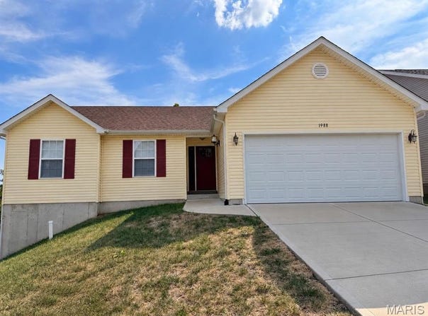 1988 Magnolia Way, Pevely, MO 63070