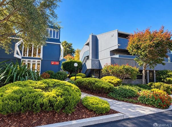 101 Piccadilly Place, San Bruno, CA 94066