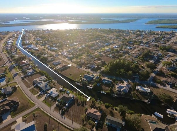 27193 VOYAGEUR Drive, PUNTA GORDA, FL 33983