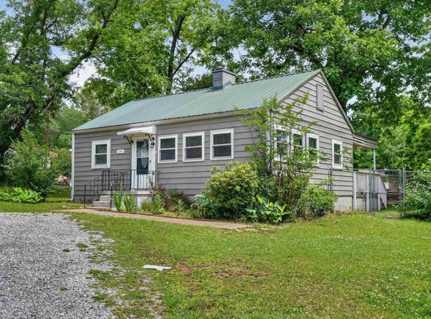1541 27TH AVENUE, HUEYTOWN, AL 35023