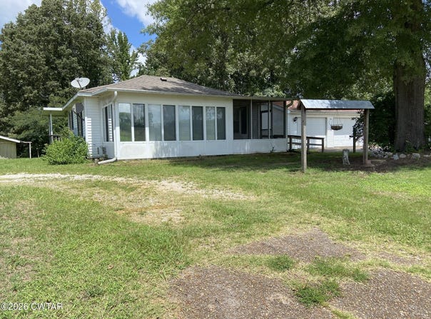 7475 E STATE ROUTE 100, Jacks Creek, TN 38347