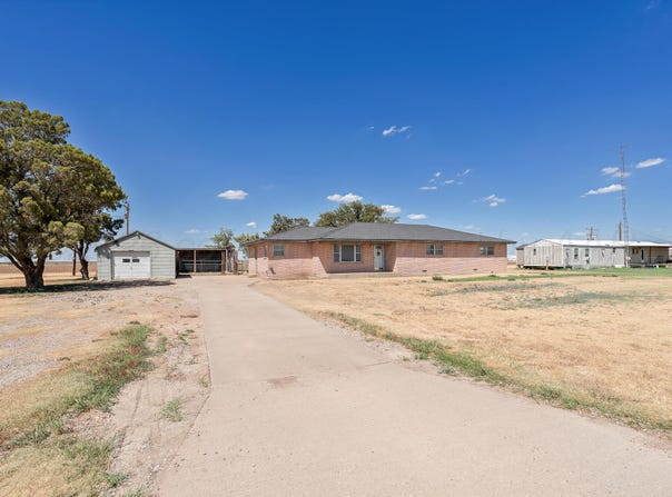 8475 FM 145, Kress, TX 79052