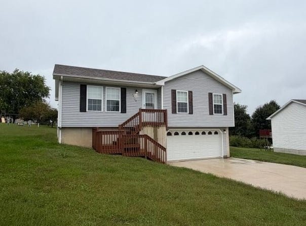 54709 Crimson Drive, Milan, MO 63556