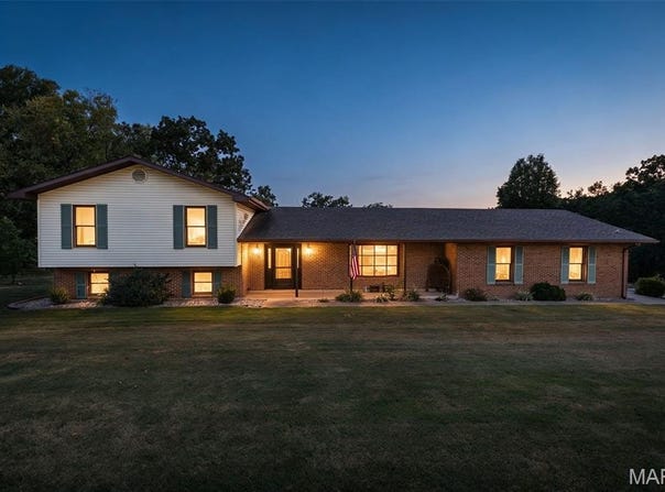 1559 Saddle Drive, Festus, MO 63028