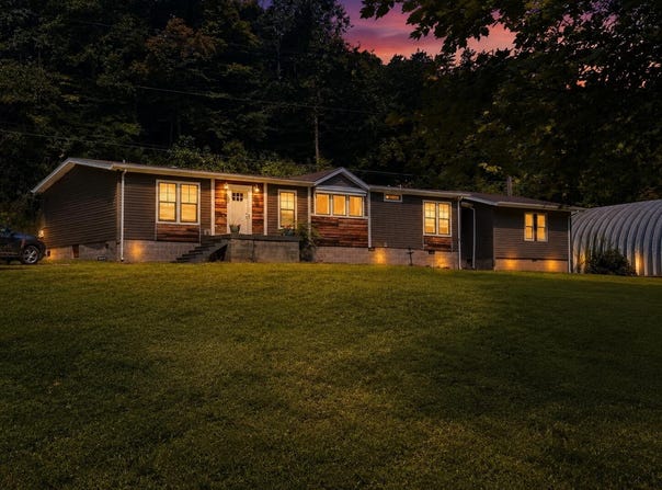 209 Indian Creek Hollow Road, Whitesburg, KY 41858