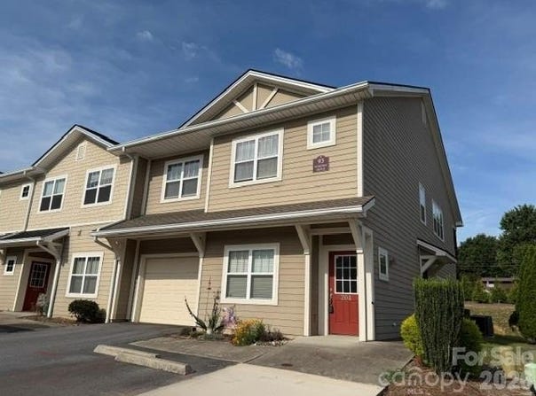 93 Foxden Drive, Fletcher, NC 28732