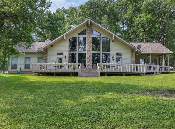 2250 Dillard Road, Brenham, TX 77833