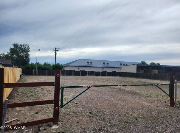 67 S Pinal Street, Springerville, AZ 85938