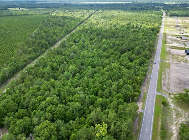 Charleston Highway, Williston, SC 29853