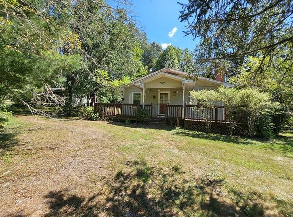 44 Meadow Lane, Franklin, NC 28734