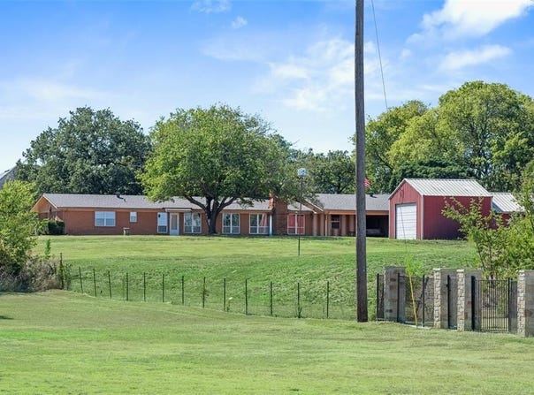 3055 Midway Road, Grapevine, TX 76092