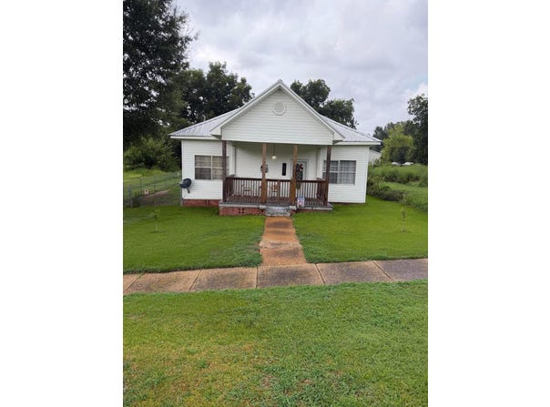 428 NW 3RD Ave, Carbon Hill, AL 35549