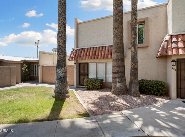 1320 E BETHANY HOME Road, Phoenix, AZ 85014