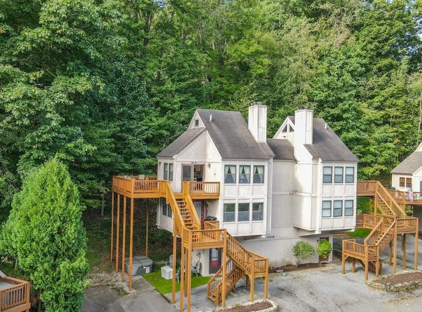 127 JEFFREY Lane, OAKLAND, MD 21550