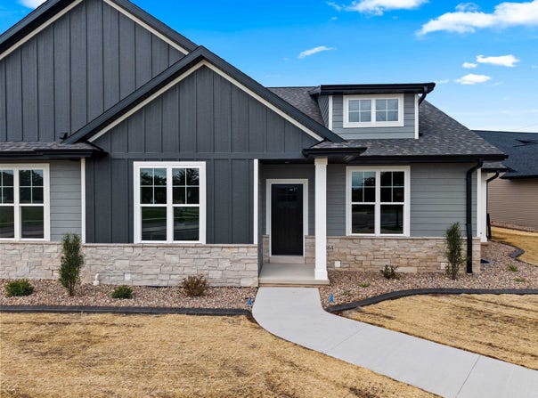 2864 ELM TREE Hill, HOWARD, WI 54313-9264