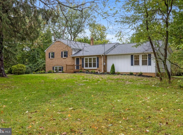 995 SMITHBRIDGE Road, GLEN MILLS, PA 19342