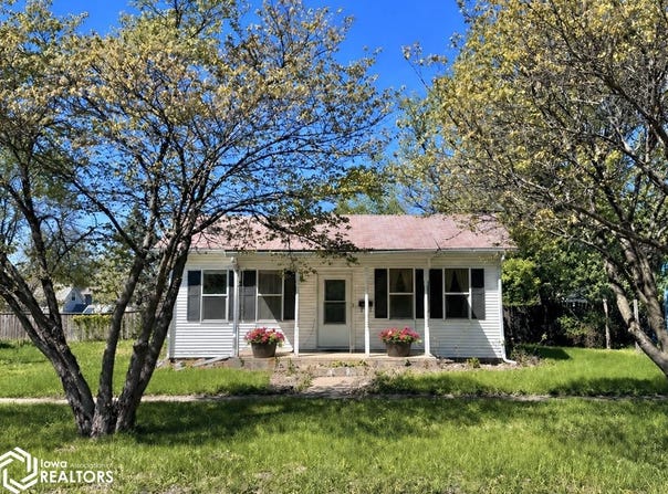 505 W Jefferson Avenue, Fairfield, IA 52556