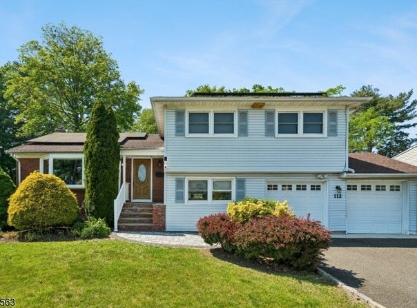 112 Pitt Rd, Springfield Twp., NJ 07081-2617