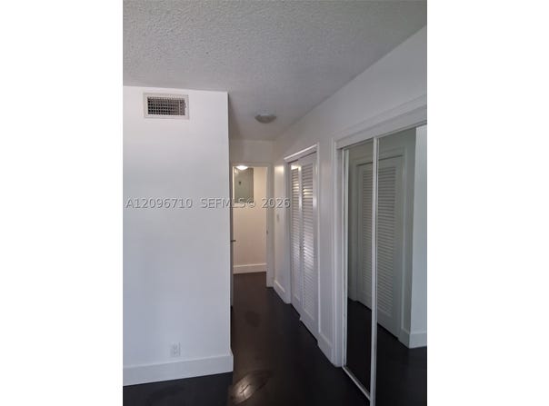 Hallandale Beach, FL 33009
