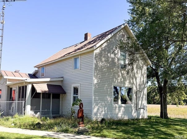 2640 E 300 N, Winchester, IN 47394