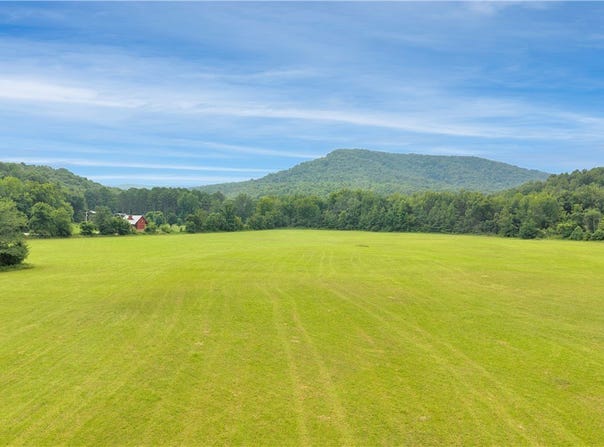2186 Highway 23, Combs, AR 72721