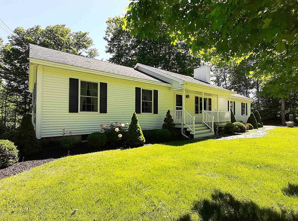 2563 VT Rt 155, Mount Holly, VT 05758