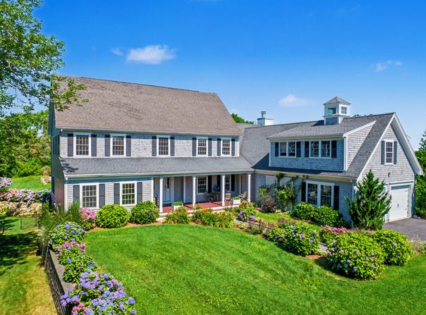 21 Grazing Field Lane, Dennis, MA 02638